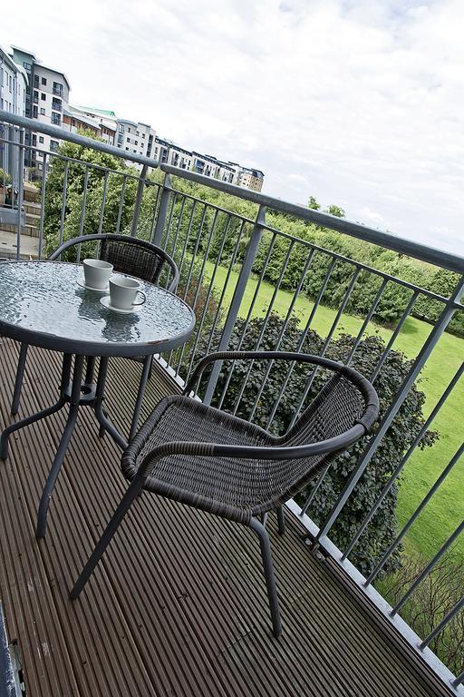 Lochend Park View Apartment Единбург Номер фото